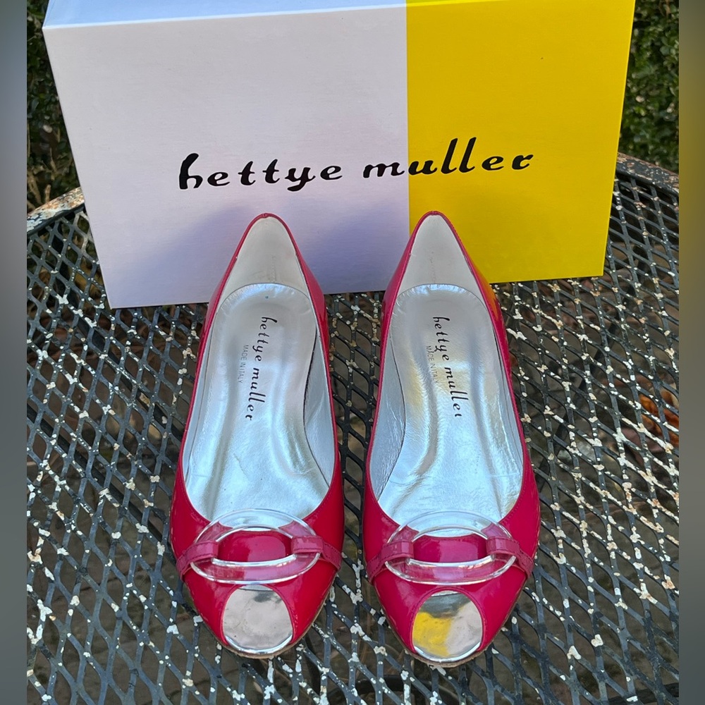 Bettye Muller Fuchsia Peep Toe Heels!